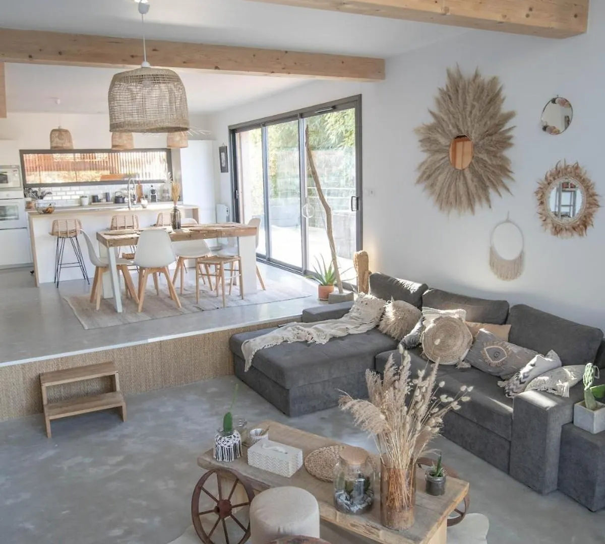 Modern Villa Close To Beach Tarnos