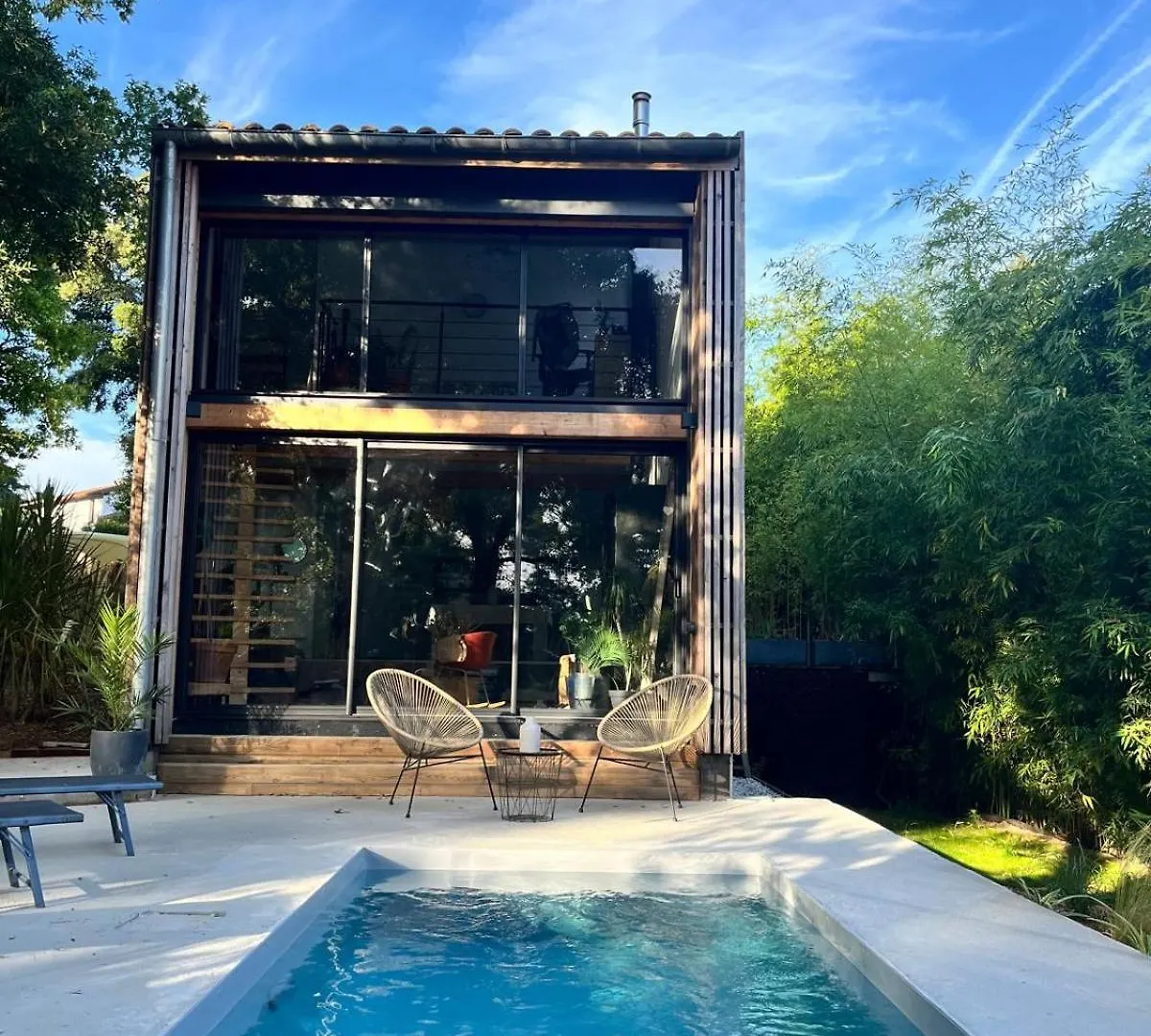 Modern Villa Close To Beach Tarnos